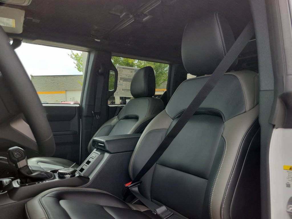 New 2026 Ford Bronco Outer Banks w/ Sasquatch Package AWD/4WD image 15