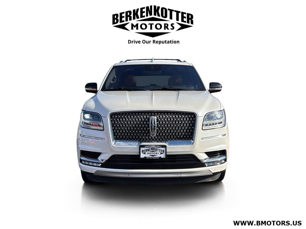 Used 2018 Lincoln Navigator Reserve w/ Technology Package AWD/4WD image 8