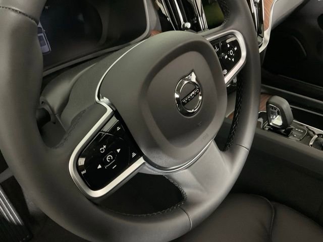New 2026 Volvo V60 B5 Cross Country Plus w/ Protection Package Premier image 17