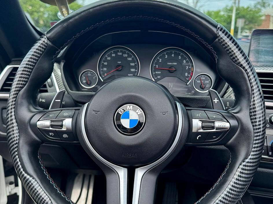 Used 2017 BMW M4 Convertible w/ Executive Package image 19