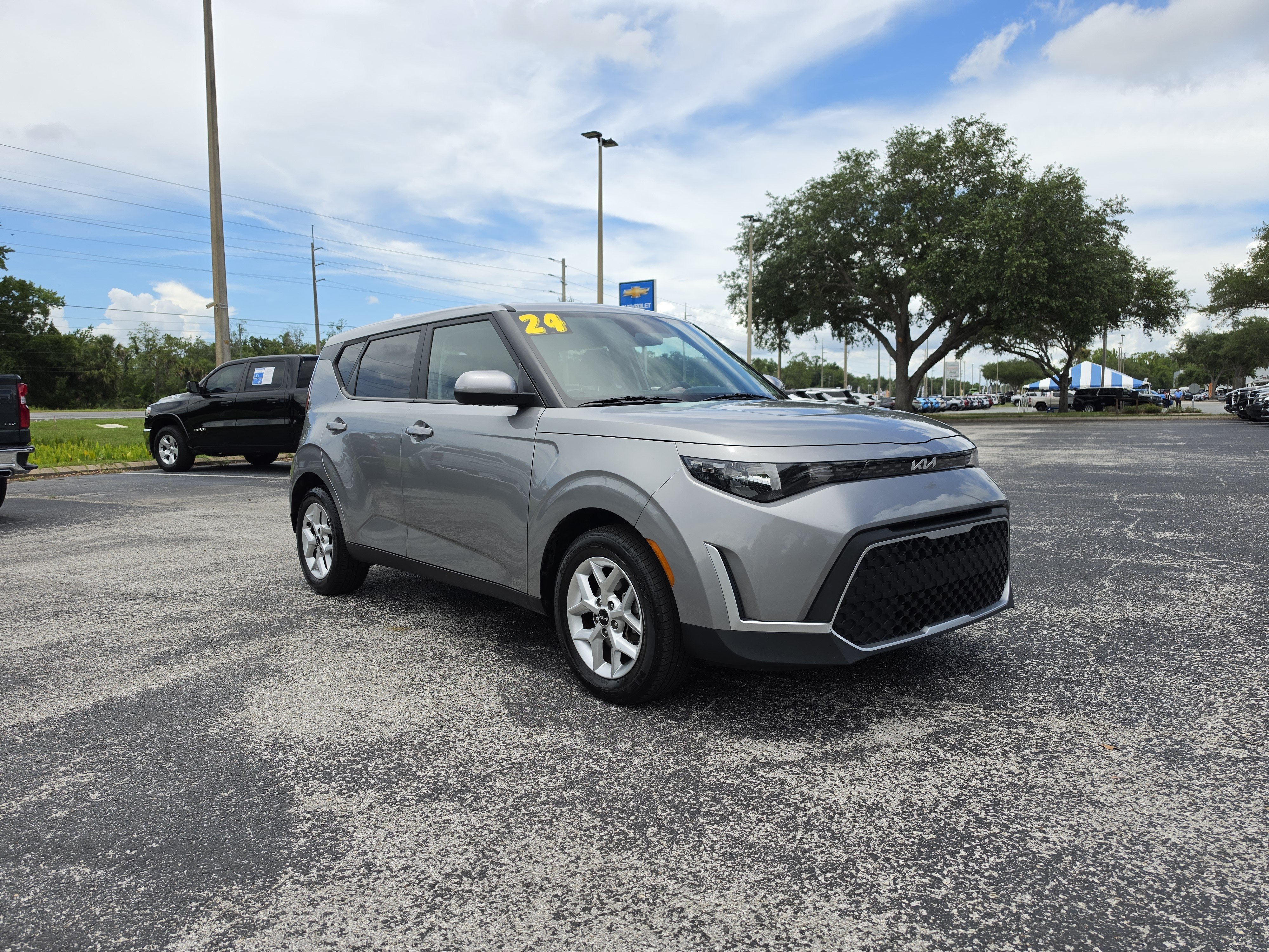 Used 2024 Kia Soul LX w/ Option Group 015