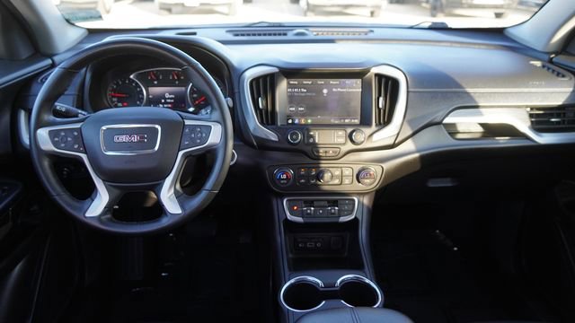 Used 2024 GMC Terrain SLT image 15