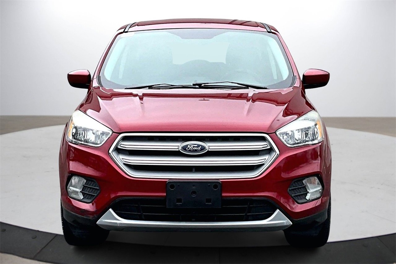 Used 2019 Ford Escape SE image 3