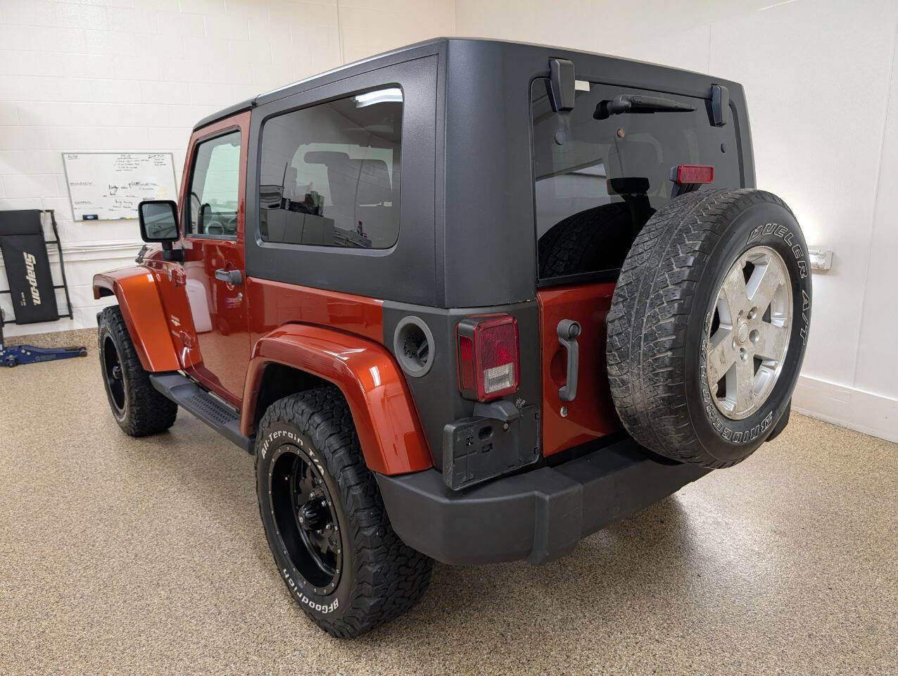 Used 2009 Jeep Wrangler Sahara w/ Dual Top Group image 3