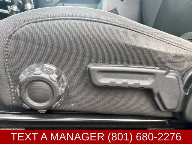 Used 2020 Jeep Wrangler Sport AWD/4WD image 13