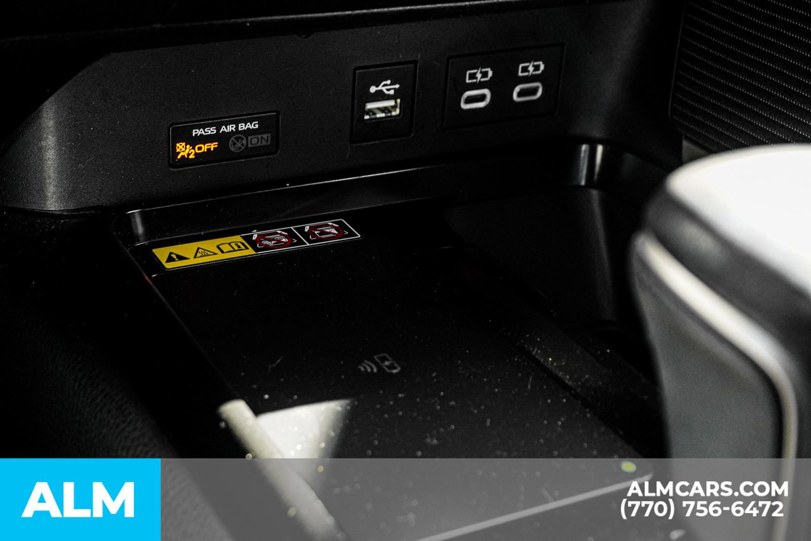 Used 2025 Toyota Camry SE image 43