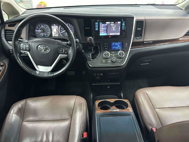 Used 2017 Toyota Sienna Limited Premium w/ Protection Package AWD/4WD image 21