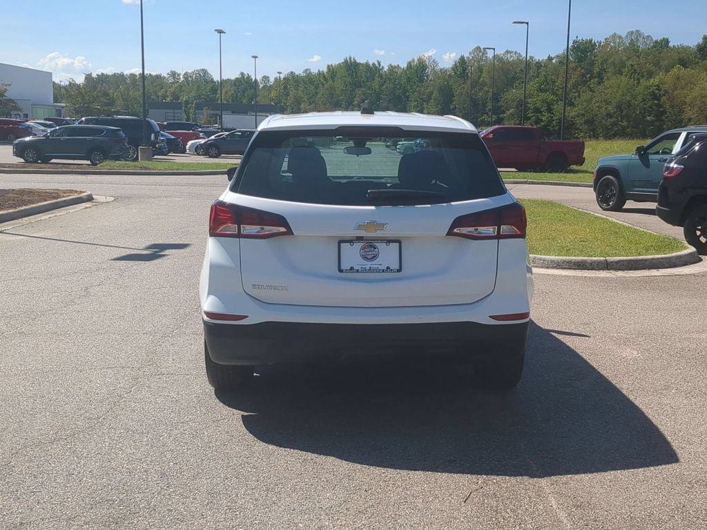 Used 2024 Chevrolet Equinox LS FWD image 4