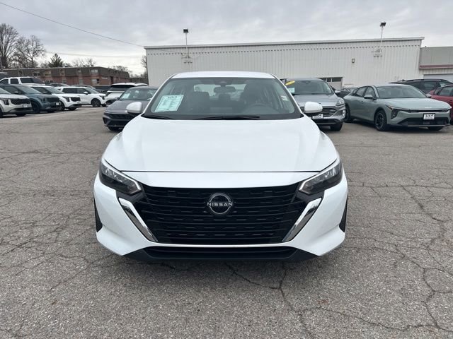 Used 2024 Nissan Sentra SV image 2