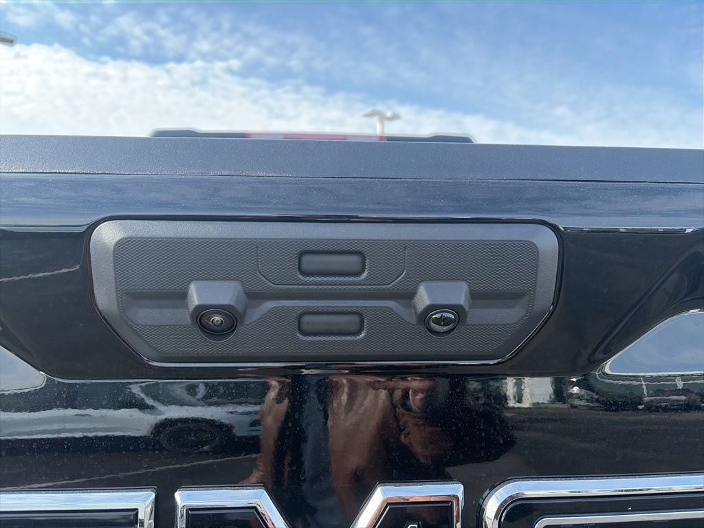 New 2026 GMC Sierra 1500 AT4X w/ LPO, Black Badging Package image 9