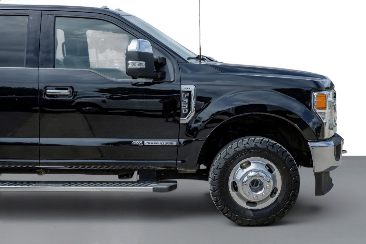 Used 2022 Ford F350 XLT w/ XLT Premium Package AWD/4WD image 7