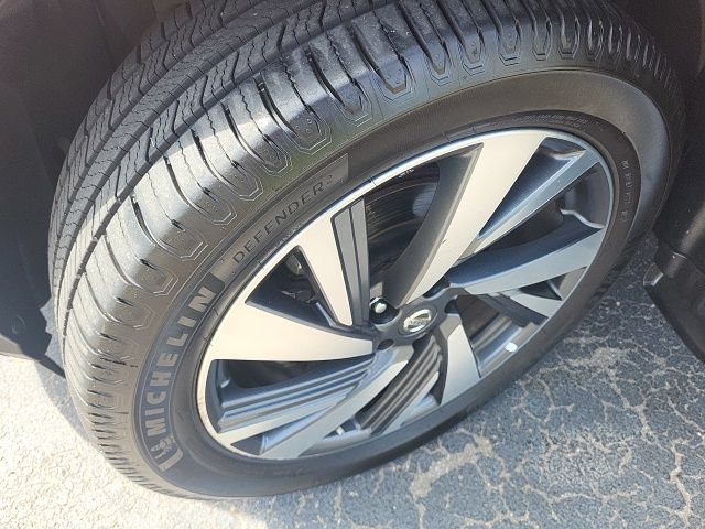 Used 2018 Nissan Murano Platinum w/ Cargo Package FWD image 10