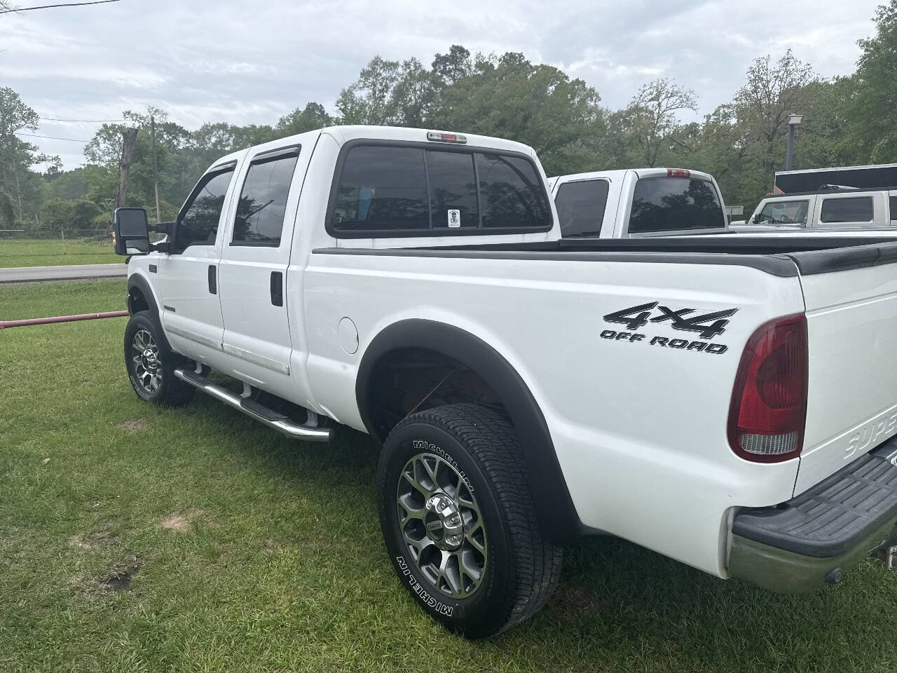 Used 2002 Ford F350 Lariat image 3