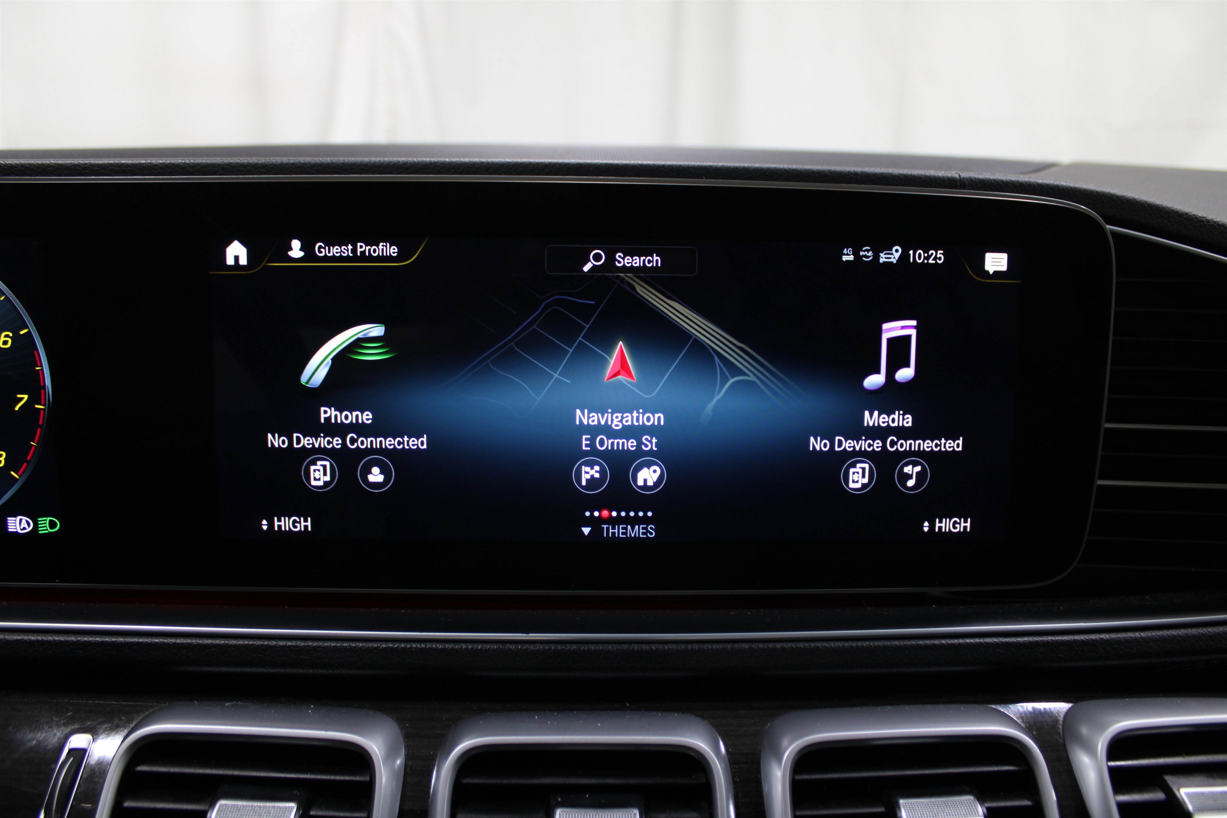 Used 2022 Mercedes-Benz GLS 450 4MATIC image 16