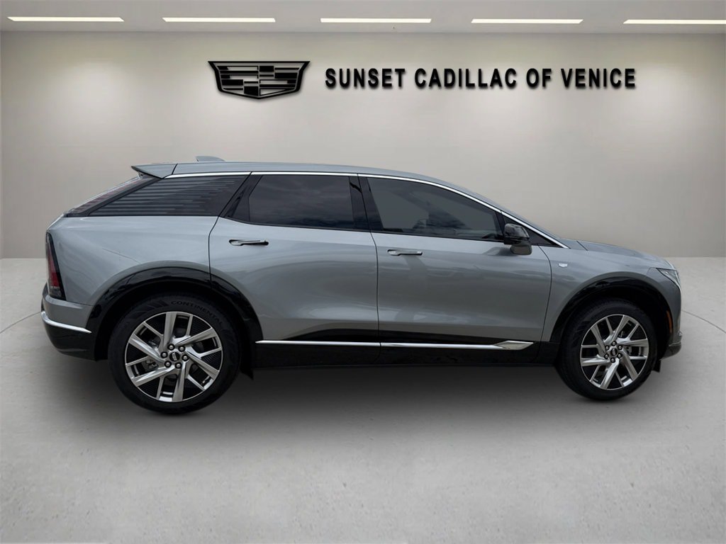 New 2027 Cadillac Optiq Luxury RWD image 2