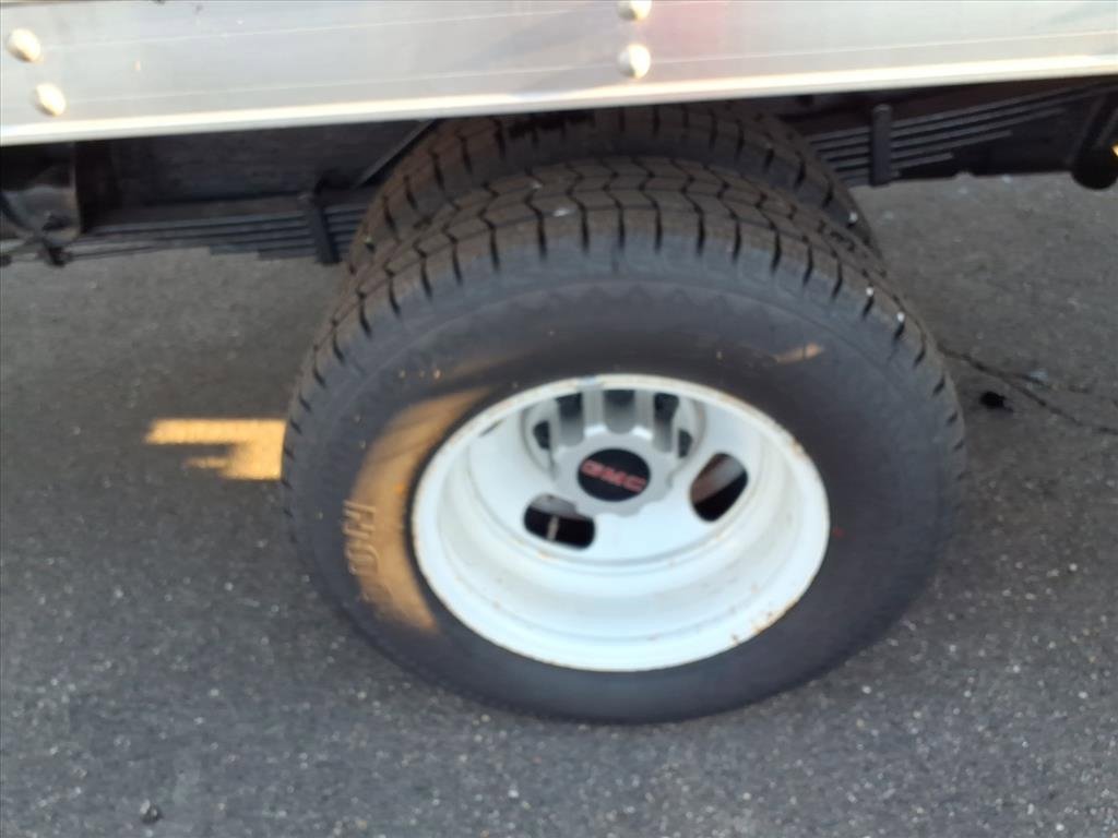 Used 2022 GMC Savana 3500 Extended image 10