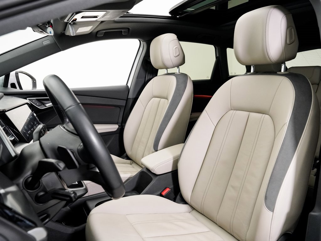 Used 2022 Audi Q4 e-tron Premium Plus image 5