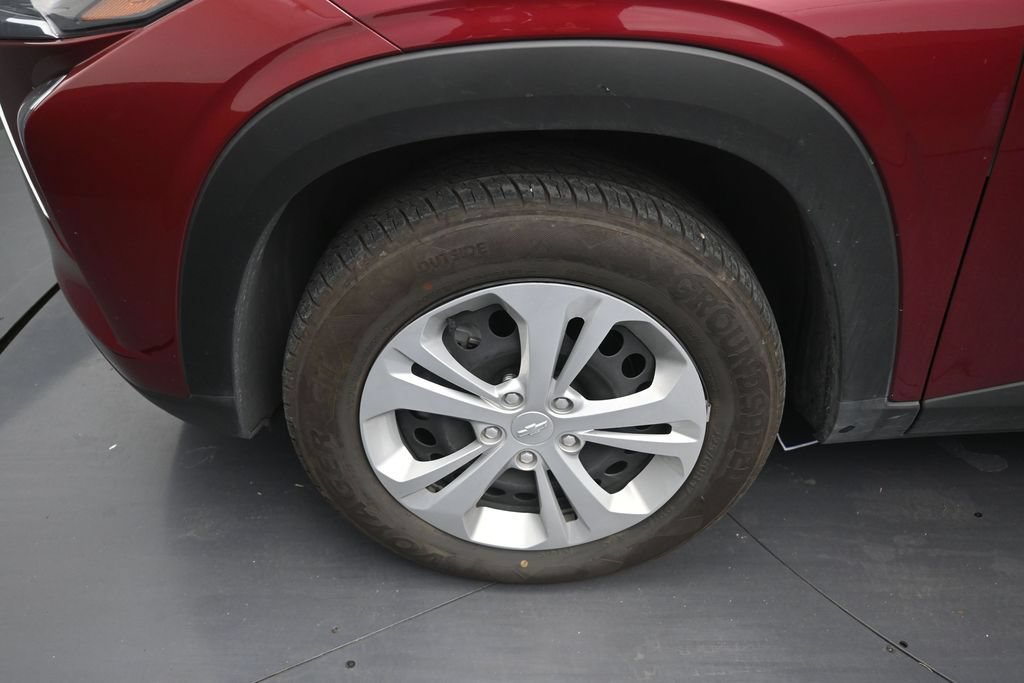 Used 2025 Chevrolet Trax LS FWD image 9