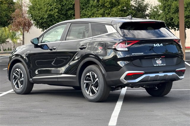 New 2025 Kia Sportage LX image 7
