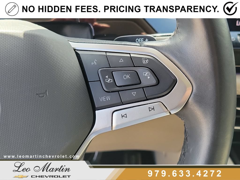 Used 2024 Volkswagen Atlas SEL Premium R-Line AWD/4WD image 25