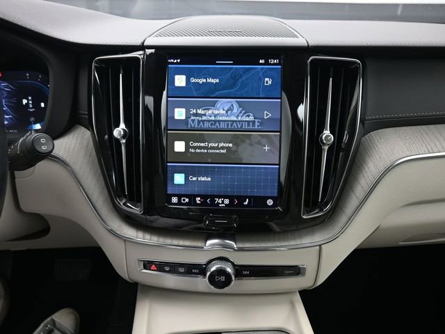 Used 2023 Volvo XC60 B6 Ultimate w/ Climate Package image 13
