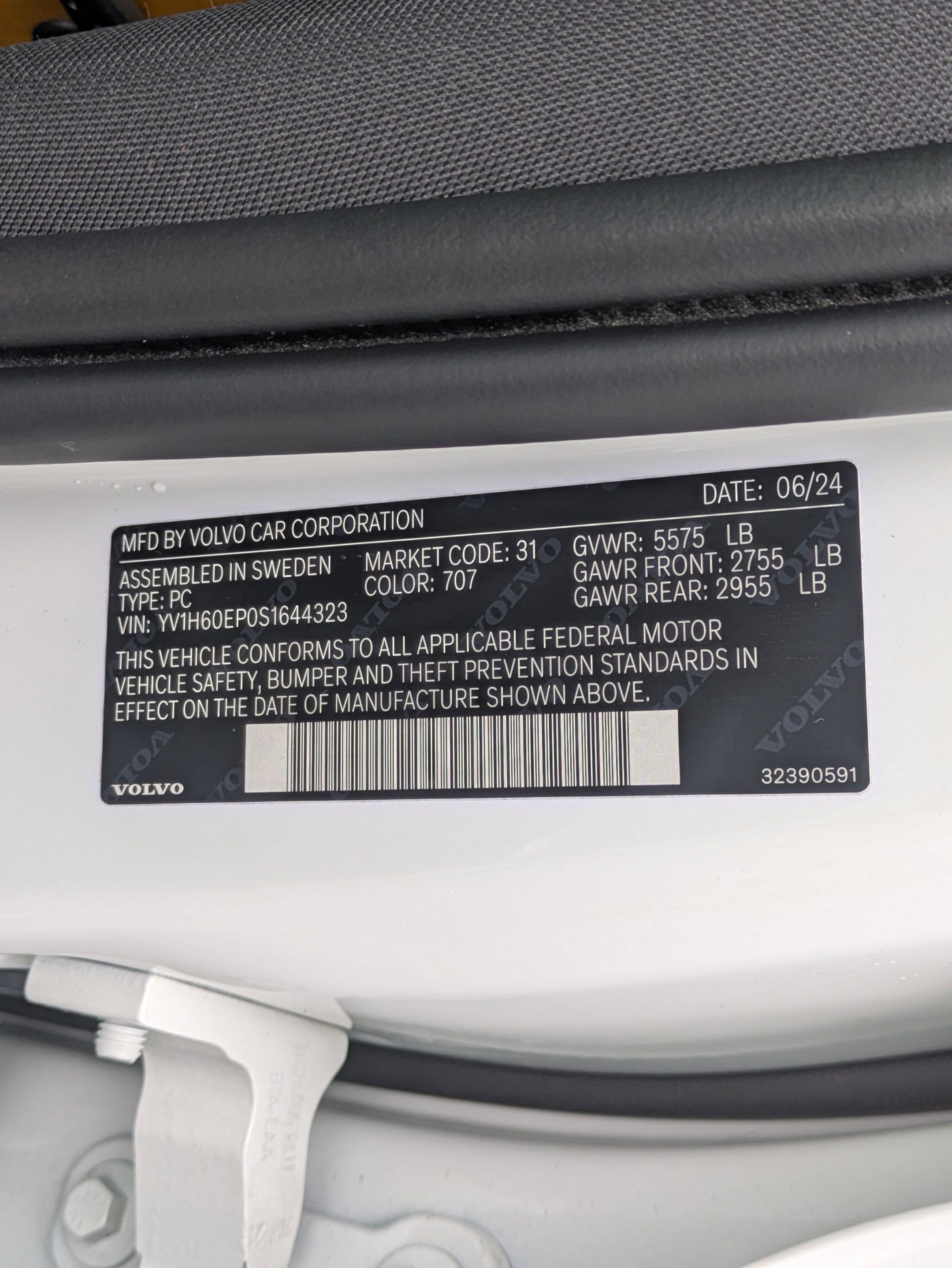 Used 2025 Volvo V60 T8 Polestar image 32