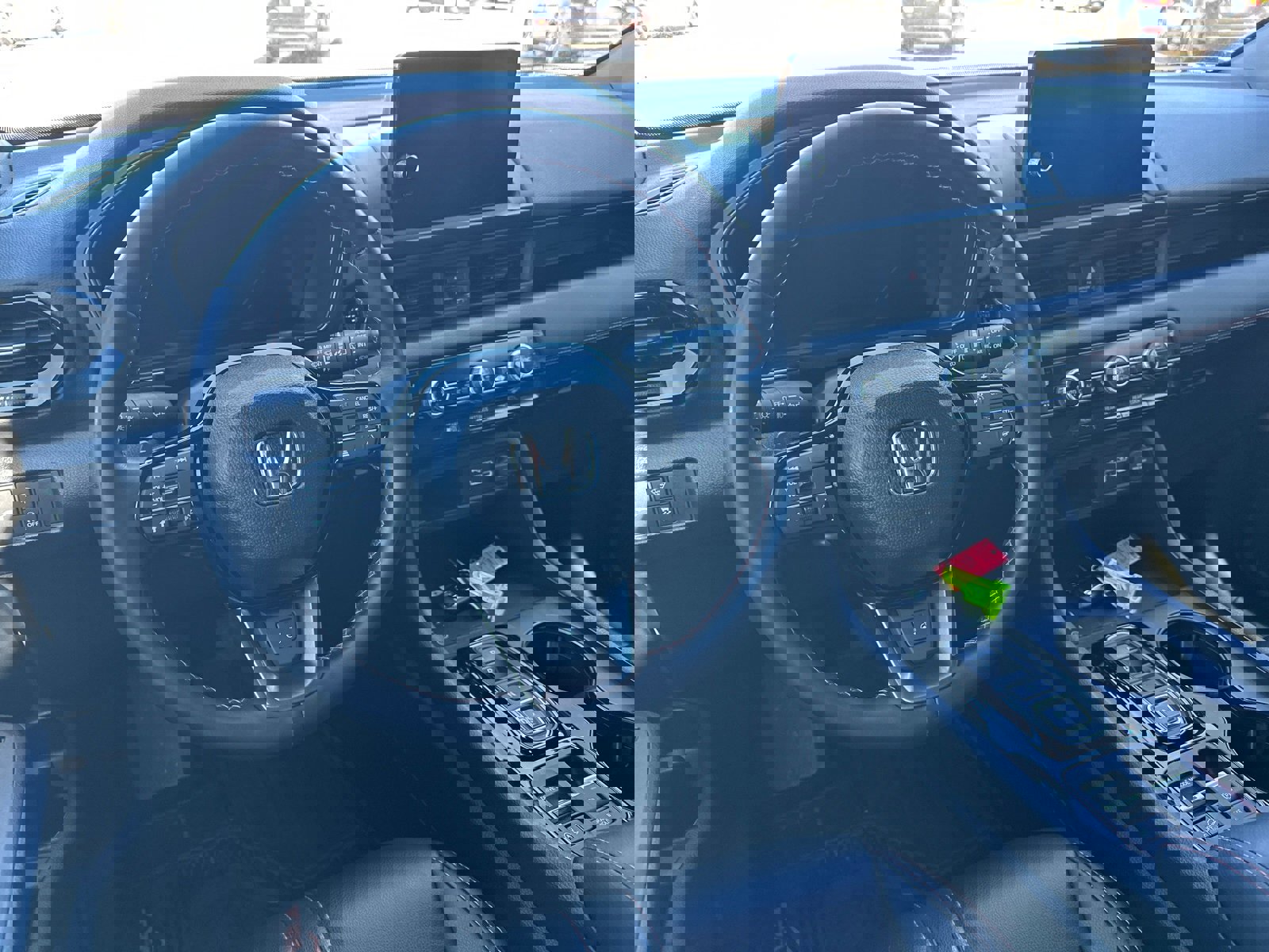 Used 2025 Honda Pilot TrailSport image 23