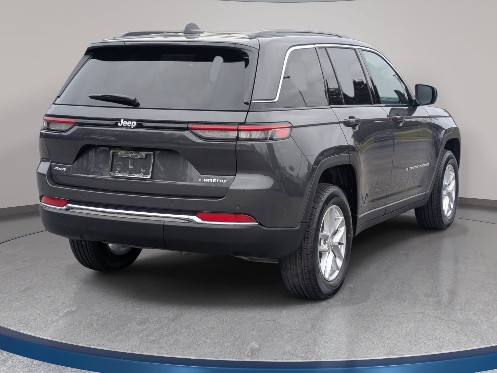 New 2026 Jeep Grand Cherokee Laredo X AWD/4WD image 5