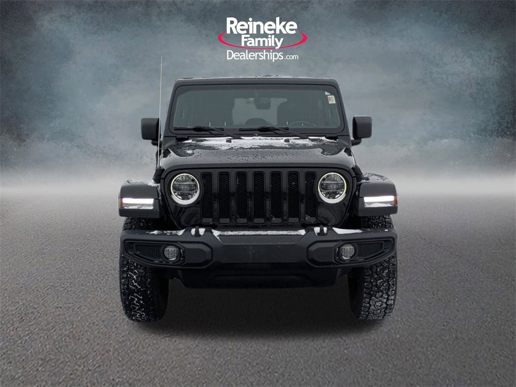 Used 2020 Jeep Wrangler Unlimited Sahara image 2