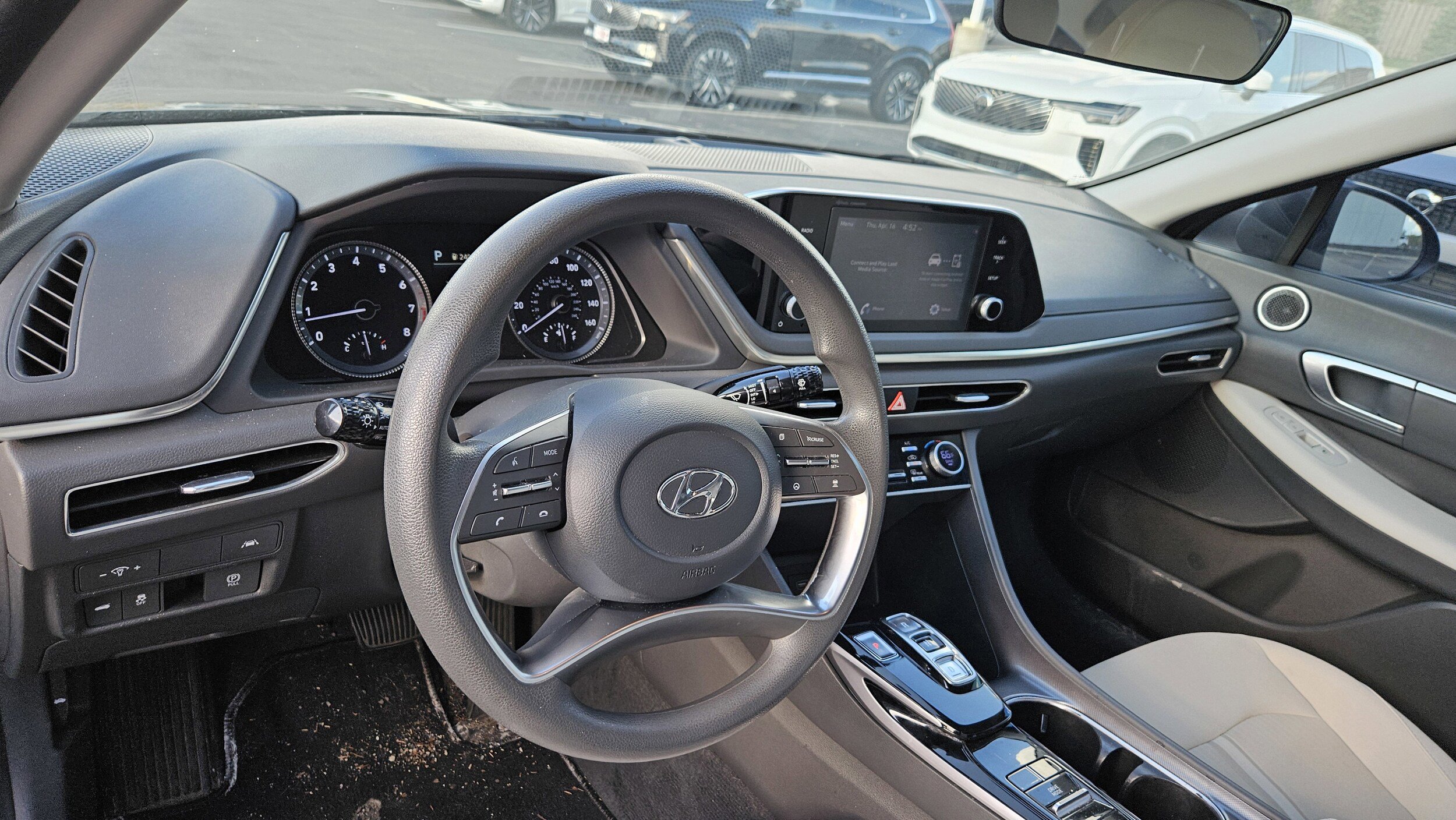 Used 2022 Hyundai Sonata SEL w/ Cargo Package FWD image 10