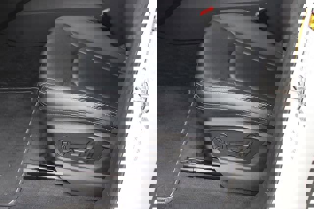 Used 2020 Audi Q8 Premium Plus w/ Premium Plus Package image 16