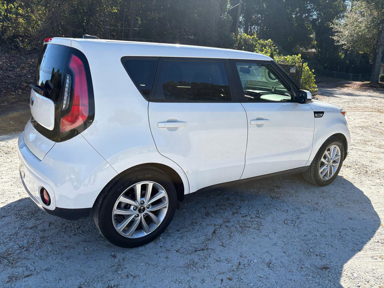 Used 2017 Kia Soul + FWD image 2