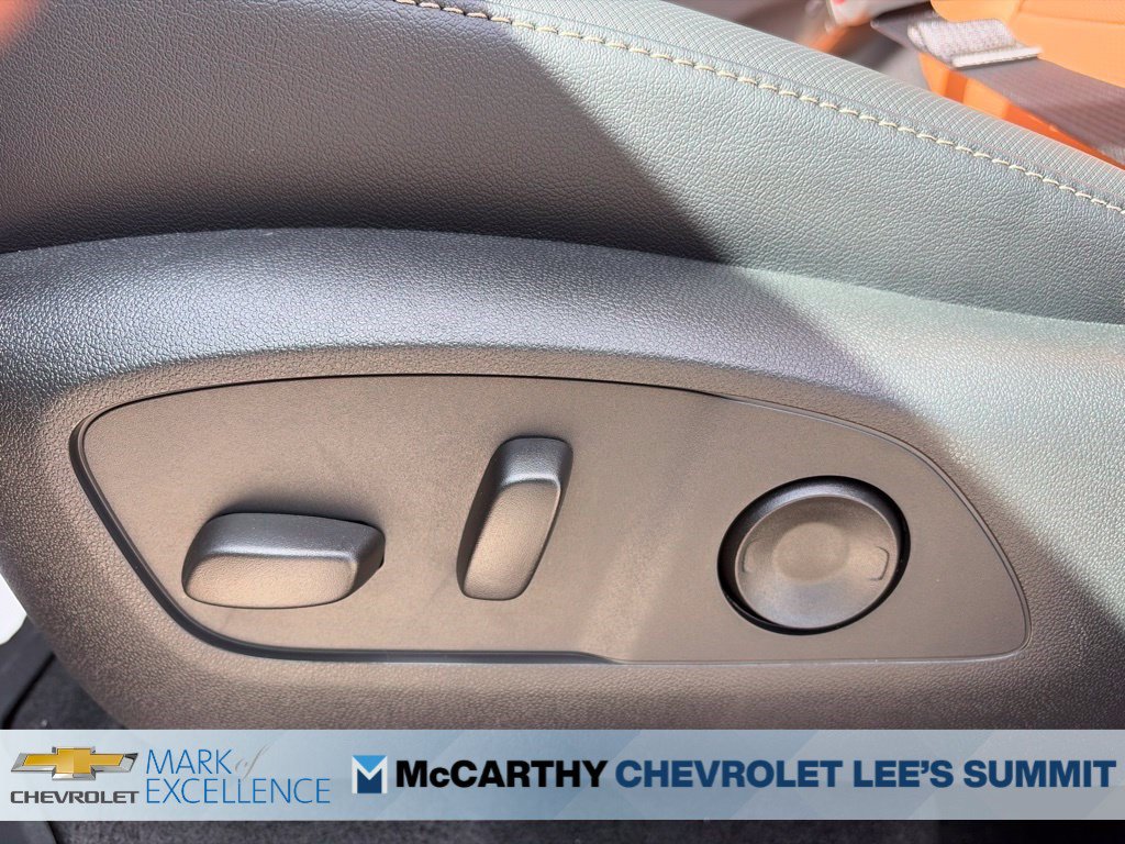 New 2027 Chevrolet Traverse Z71 w/ Enhanced Driving Package AWD/4WD image 50