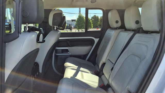 Used 2023 Land Rover Defender 130 First Edition image 19