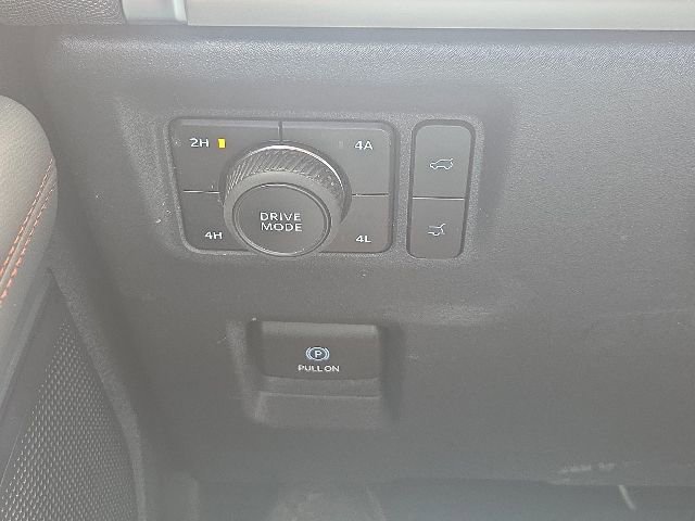 Used 2025 Ford Expedition Max Active AWD/4WD image 29