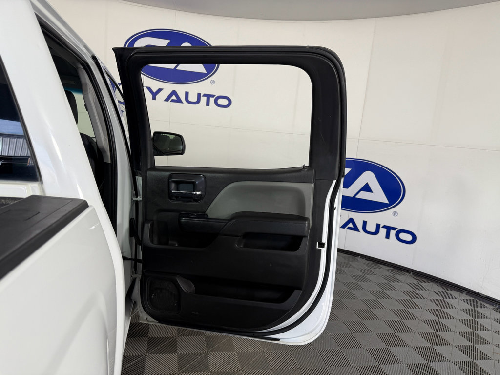 Used 2018 Chevrolet Silverado 1500 W/T w/ Trailering Package image 13