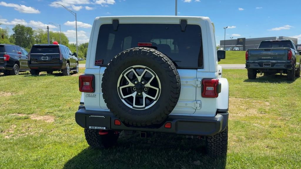 Used 2026 Jeep Wrangler Unlimited Rubicon AWD/4WD image 6