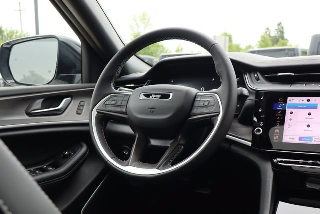 New 2026 Jeep Grand Cherokee Limited w/ Limited Altitude Package AWD/4WD image 44