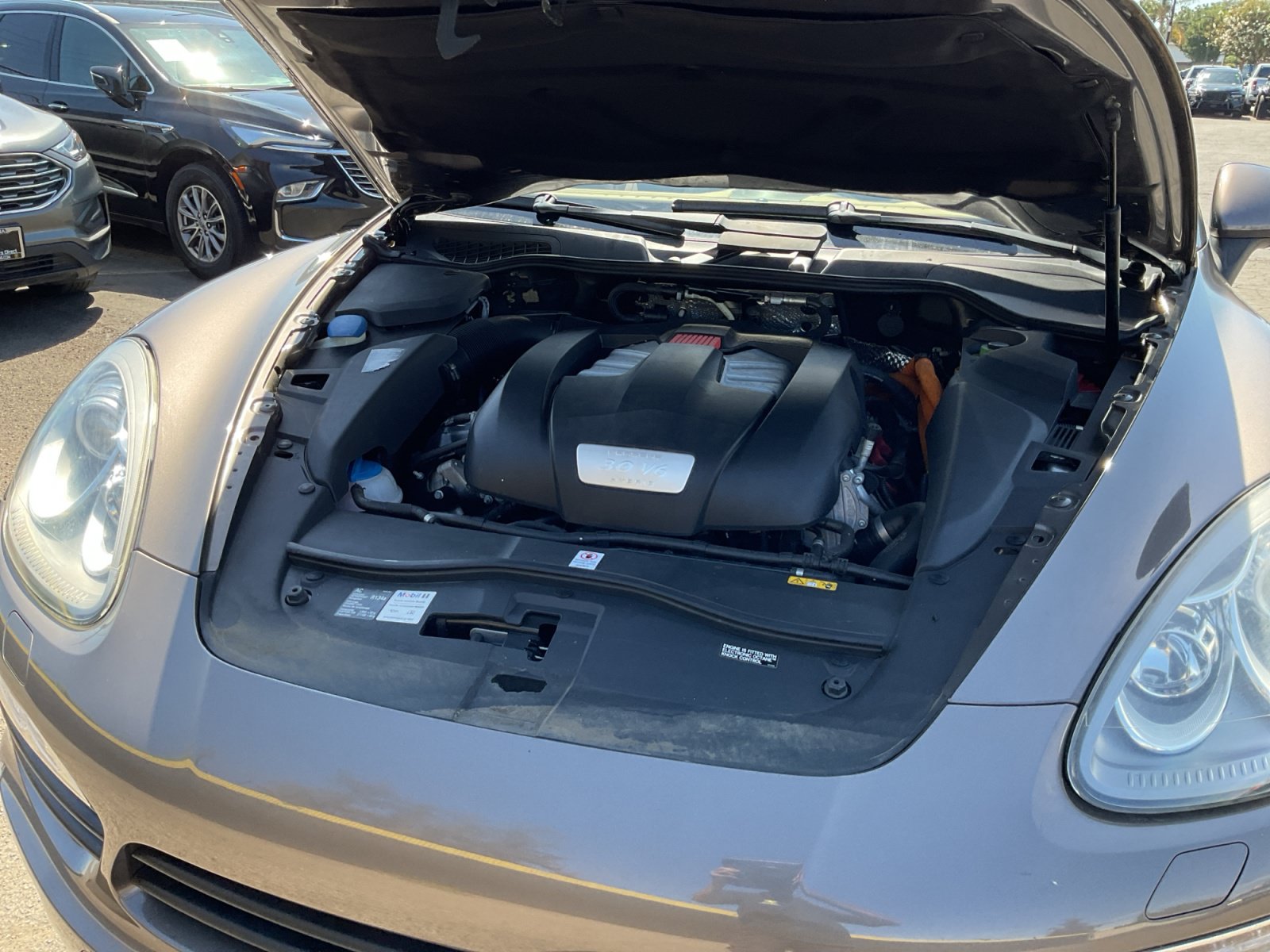 Used 2013 Porsche Cayenne S AWD/4WD image 23