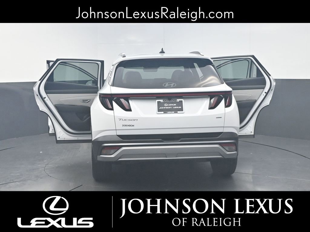 Used 2025 Hyundai Tucson Limited image 27