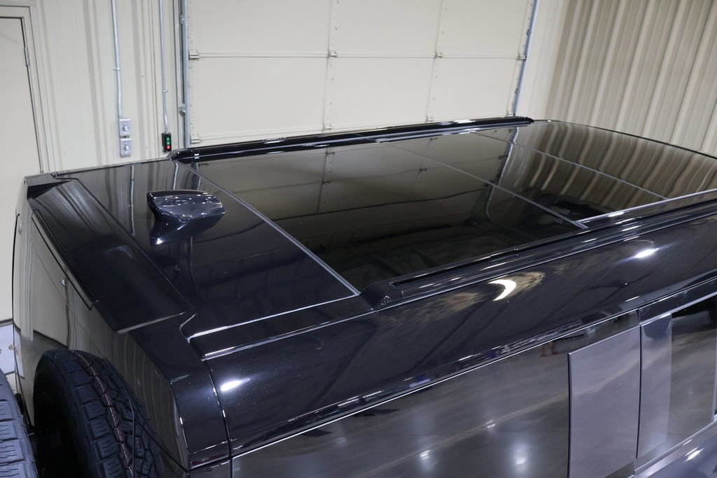 Used 2025 Land Rover Defender 130 V8 image 72