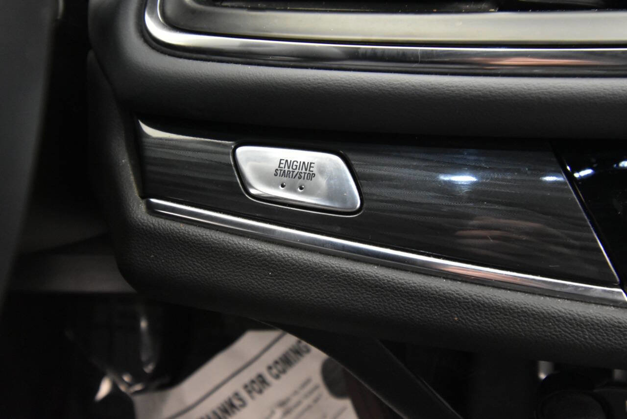 Used 2022 Buick Enclave Essence w/ Experience Buick Package image 28