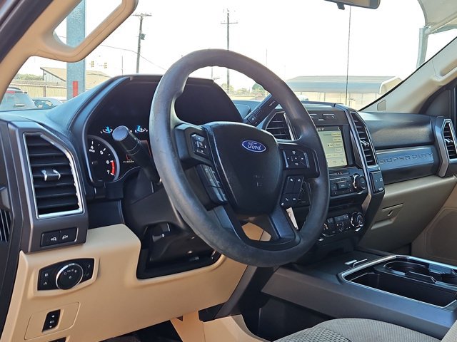 Used 2017 Ford F250 XLT w/ XLT Premium Package AWD/4WD image 9