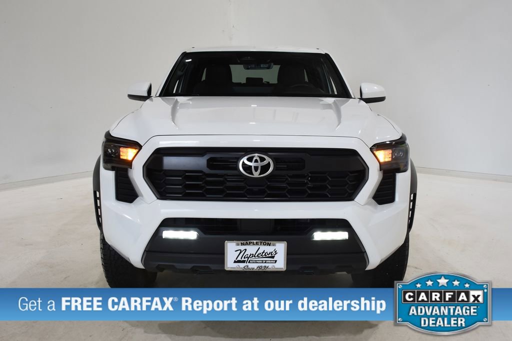 Used 2025 Toyota Tacoma TRD Off-Road image 2