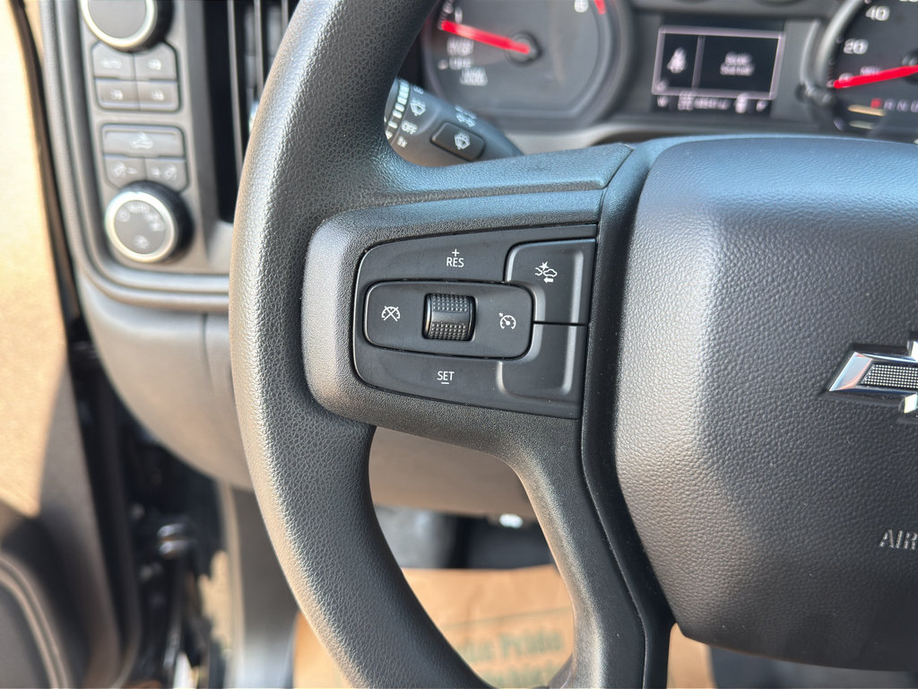 Used 2023 Chevrolet Silverado 1500 Custom Trail Boss AWD/4WD image 29