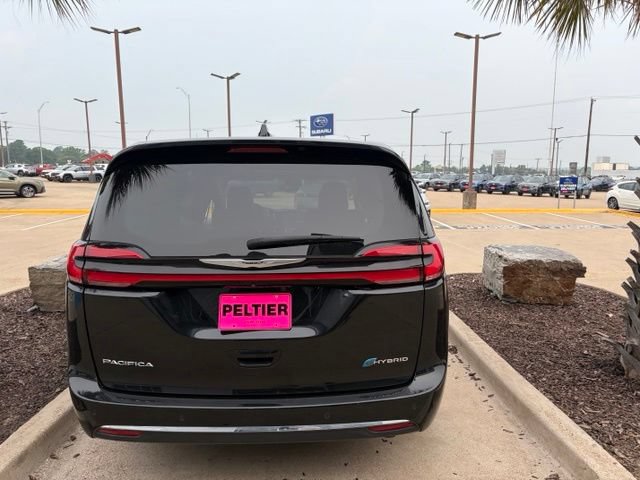 Used 2022 Chrysler Pacifica Limited FWD image 22