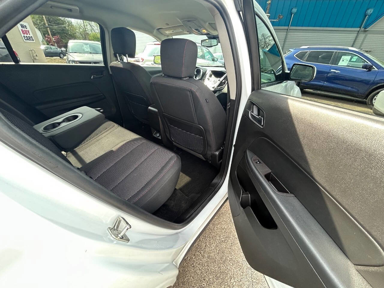 Used 2015 Chevrolet Equinox LT w/ Driver Convenience Package image 8