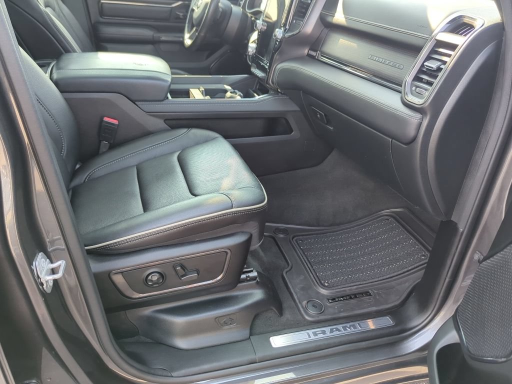 Used 2022 RAM 1500 Limited w/ Body Color Bumper Group AWD/4WD image 49