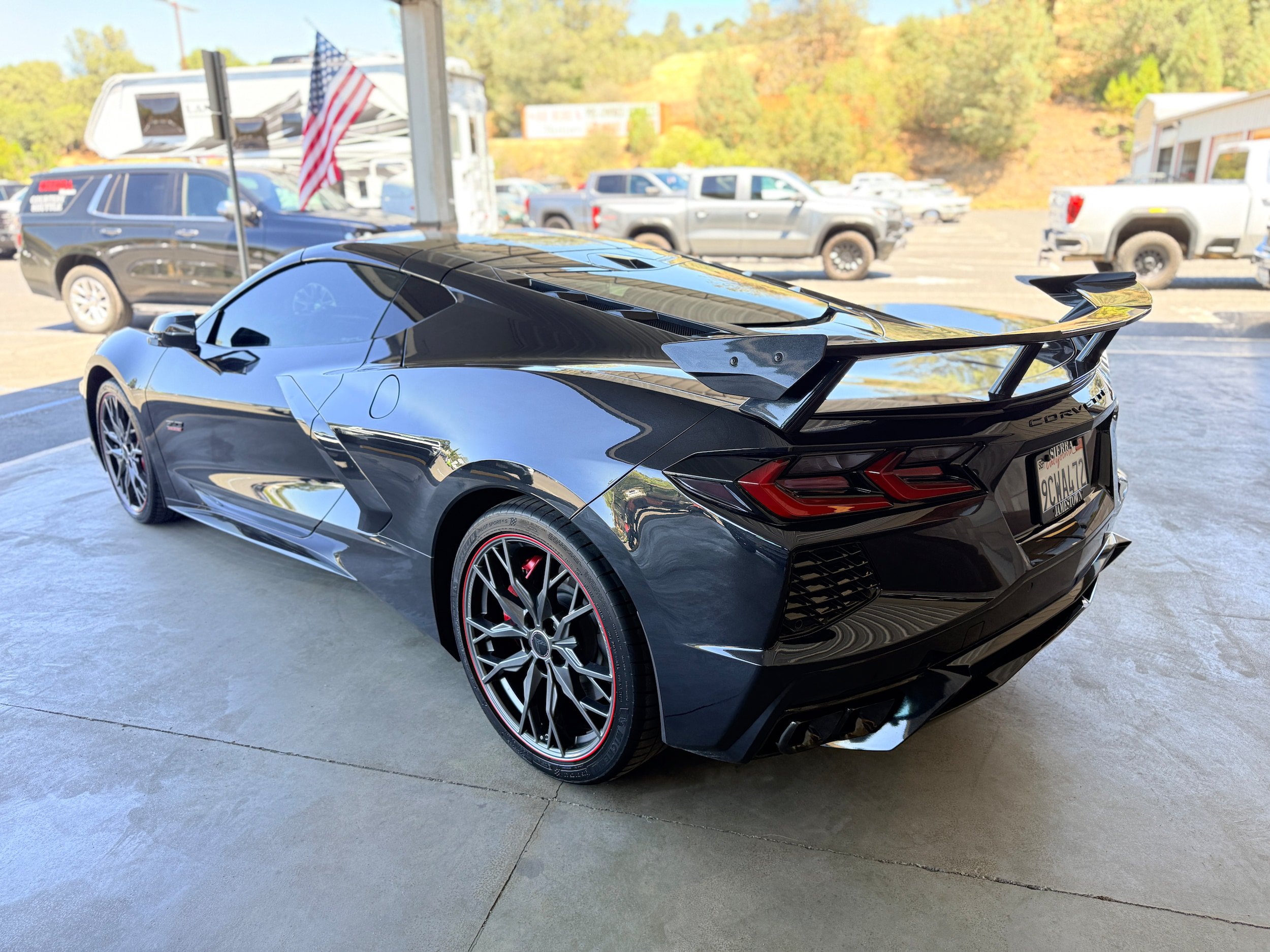Used 2023 Chevrolet Corvette Stingray Premium Cpe w/ Z51 Performance Package RWD image 8