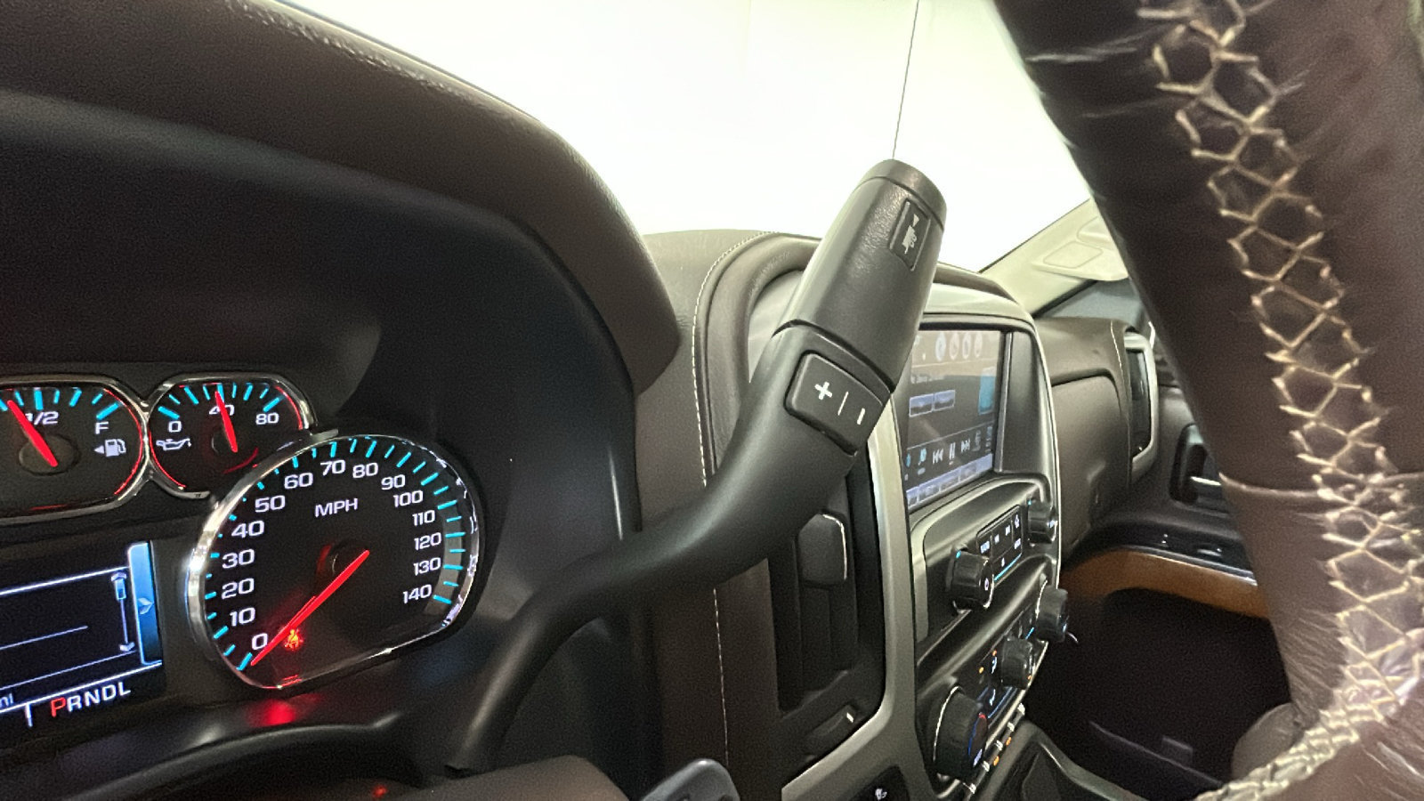 Used 2018 GMC Sierra 1500 SLT AWD/4WD image 25